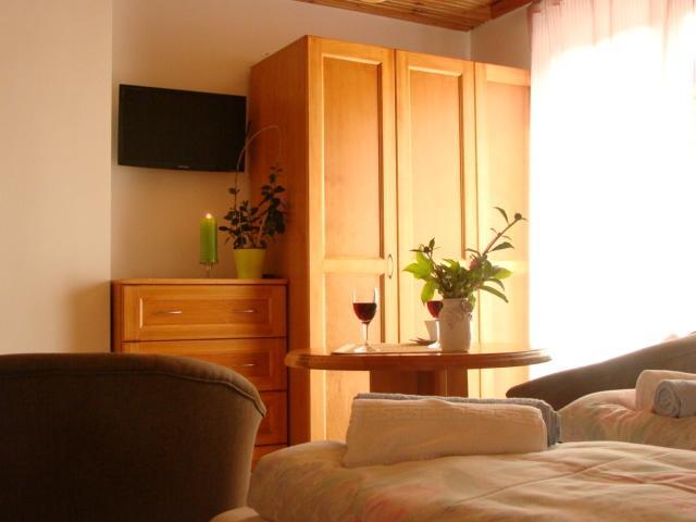 Viragoskert Apartman เฮวิซ ห้อง รูปภาพ