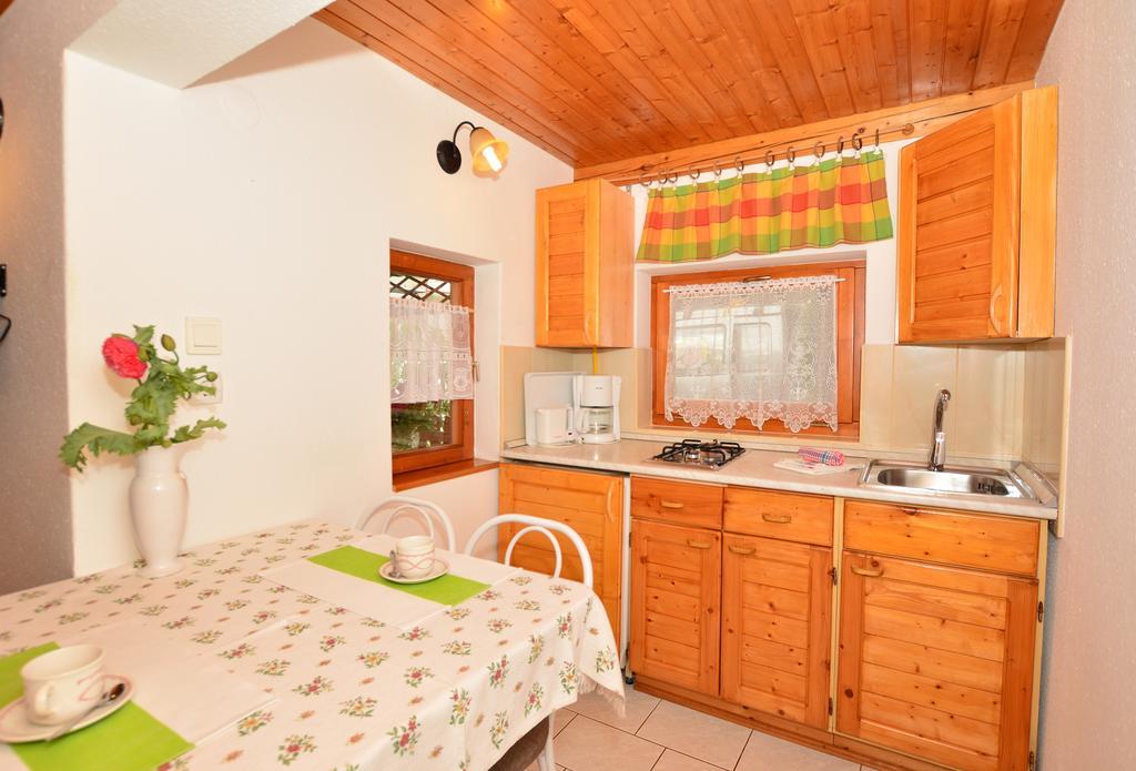 Viragoskert Apartman เฮวิซ ภายนอก รูปภาพ