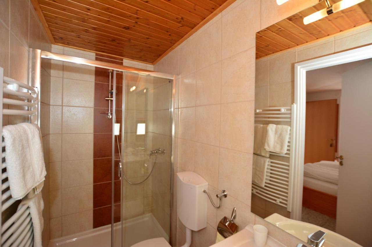 Viragoskert Apartman เฮวิซ ภายนอก รูปภาพ